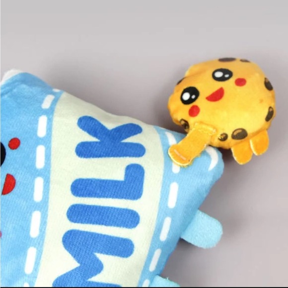 Puppy & Cat Squeaky Plush Milk Pattern Interactive Toy - Picture 4 of 6